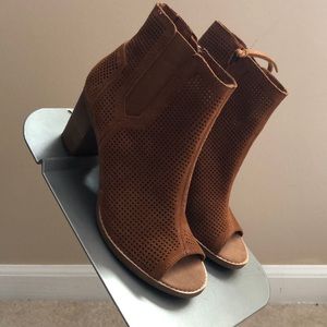 Tom’s suede mesh peep toe booties